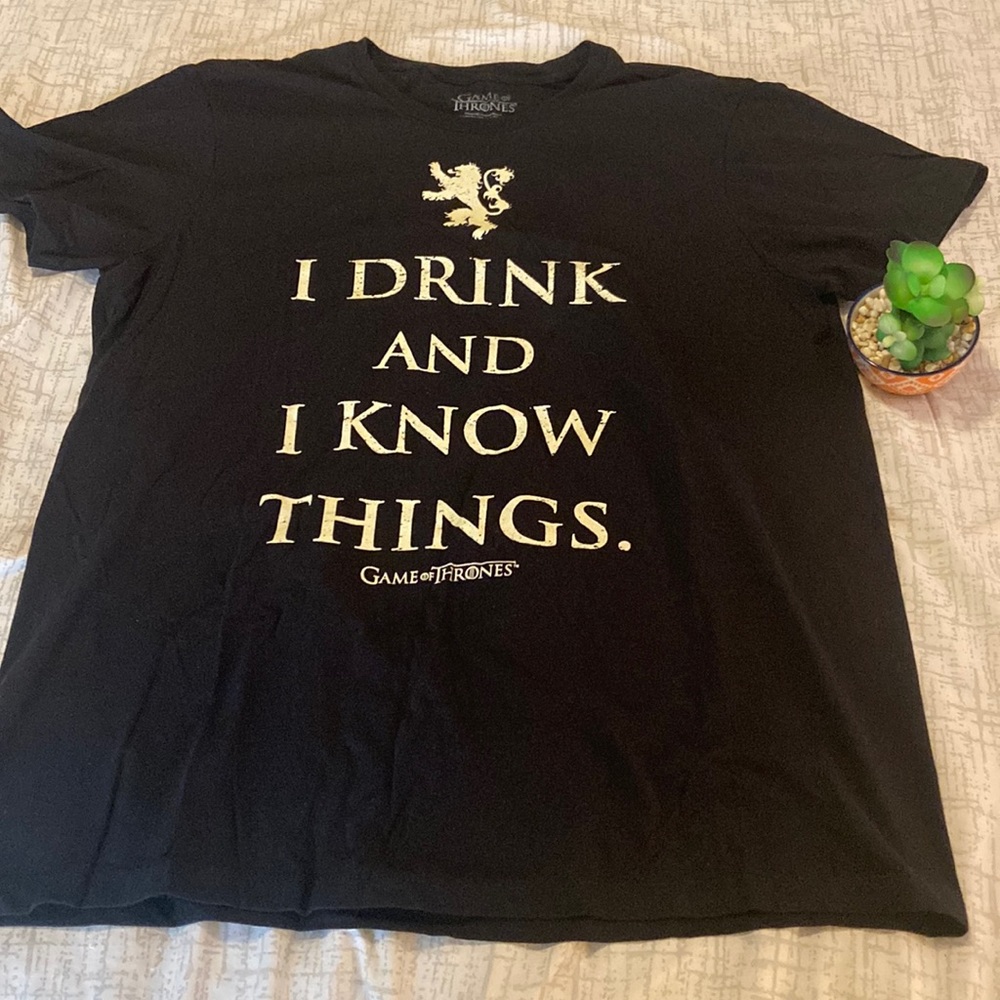 GAMES OF THRONES TEE